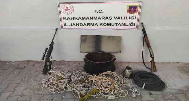 Kahramanmaraş’ta bağ evi hırsızlığına 2 tutuklama