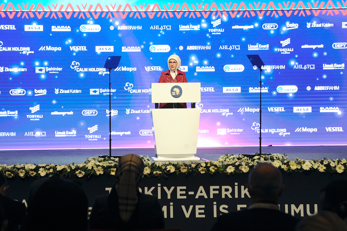 Emine Erdoğan: &#039;Afrika ile ekonomik ilişkilerimizde önemli bir yol kat ettik&#039;