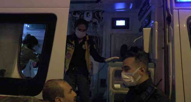 Ataşehir’de duvara çarpan şoför araçta bayıldı: 1 yaralı