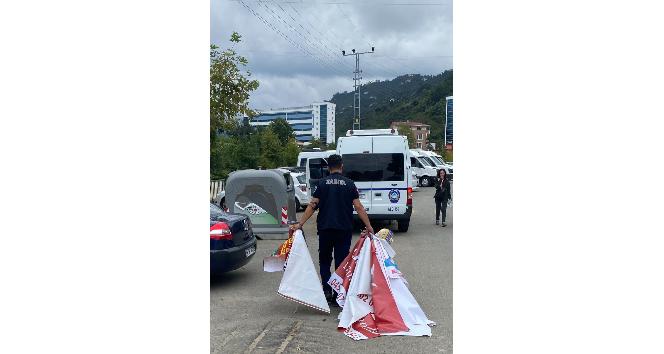 Giresun Belediyesi zabıtasından izinsiz afiş denetimi