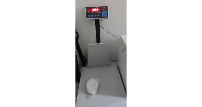 Uşak’ta 1 milyon TL’lik metamfetamin ele geçirildi