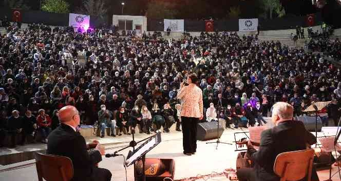 Mardin’de Sanat Müziği Korolar Festivali sona erdi