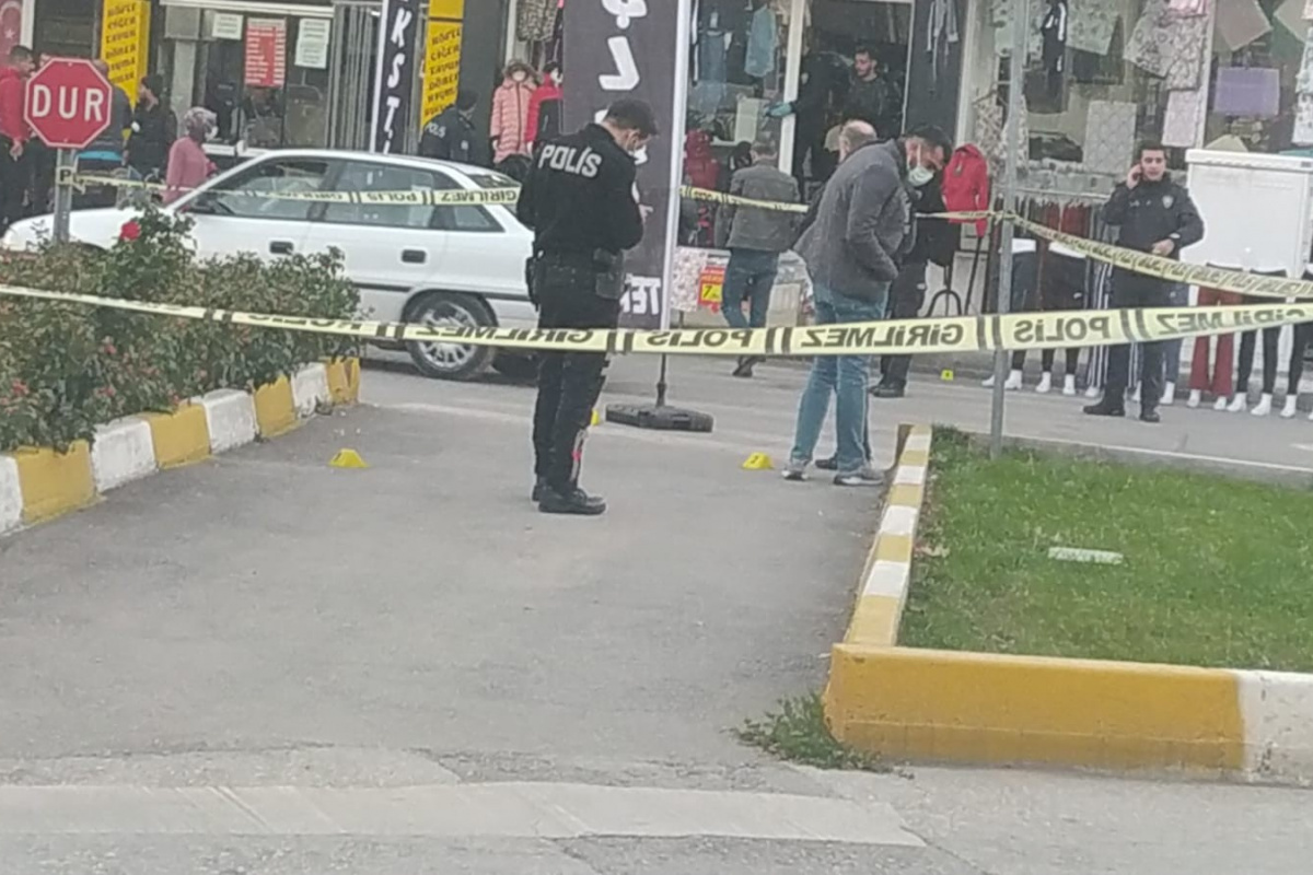 Cadde ortasında silahlı kavga: 1 yaralı, 4 gözaltı