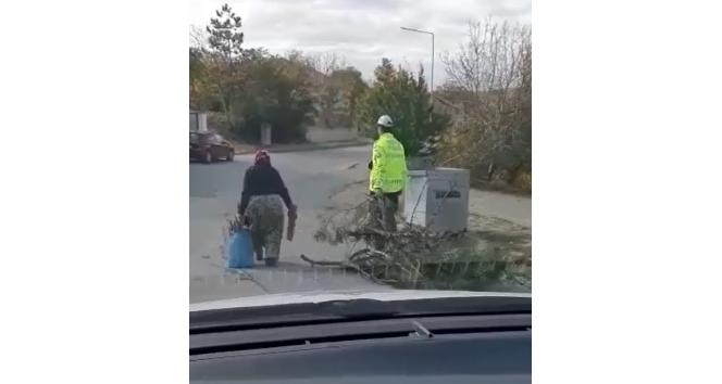 İzleyenlerin yüreğini ısıtan görüntüler