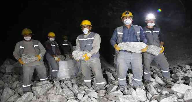 Yerin yüzlerce metre altından çıkartılıyor, dünyaya ihraç ediliyor: Hedef 2023’de 1 milyon ton tuz