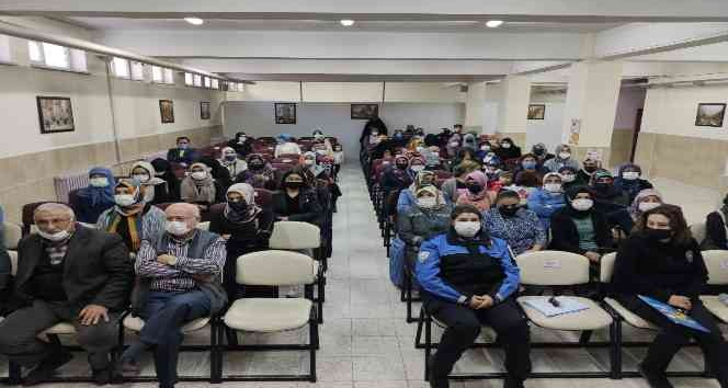 Nevşehir’de ’En İyi Narkotik Polisi Anne’ eğitimleri devem ediyor