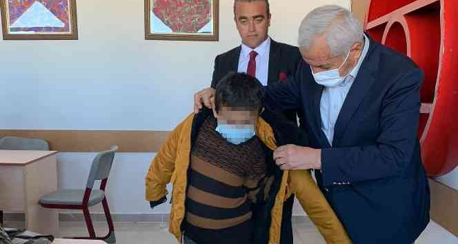 Keskin’de öğrencilere kışlık giyim desteği