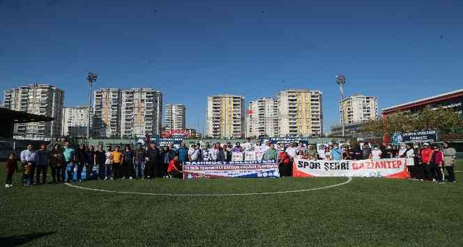 Geleceğin okçuları 29 Ekim Kupası’nda yarıştı