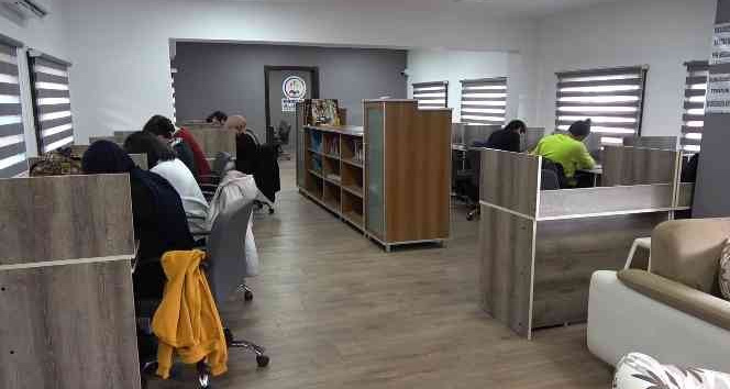Gençlik Merkezi öğrencilerin uğrak mekanı oldu