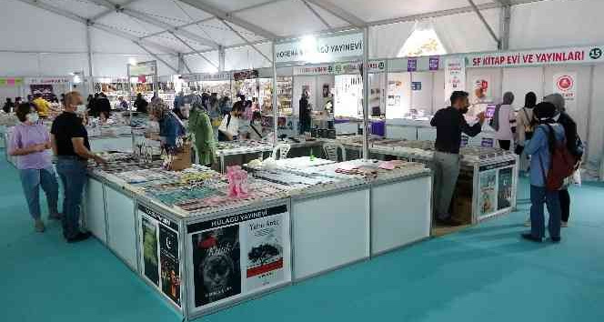 Osmaniye’de Kitap Fuarı’na yoğun ilgi