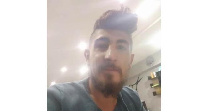 İş makinesine çarpan motosikletin sürücüsü öldü