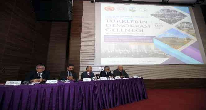 Tokat’ta, Türklerin Demokrasi Geleneği sempozyumu başladı