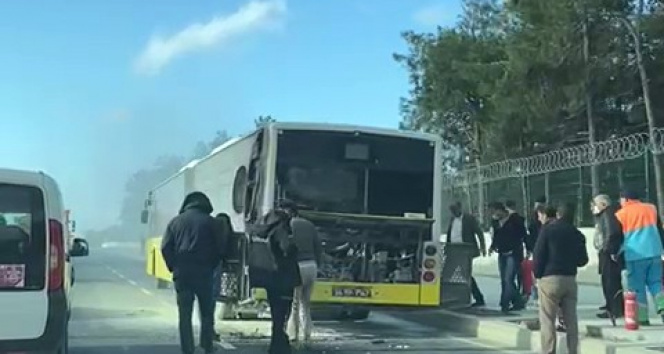 Başakşehirde İETT otobüsünde korkutan yangın!