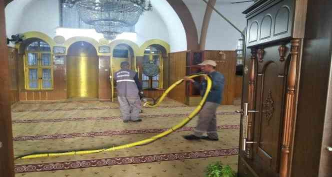 Kilis’te ibadethaneler temizleniyor