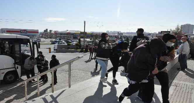 Karaman’da fuhuş operasyonunda gözaltına alınan 7 kişi tutuklandı