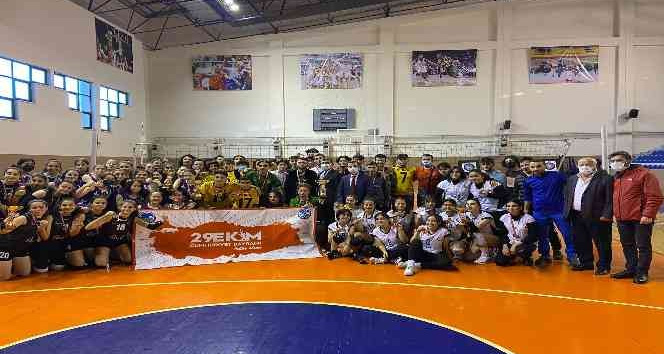 Fatsa’da futbol ve voleybol turnuvaları sona erdi