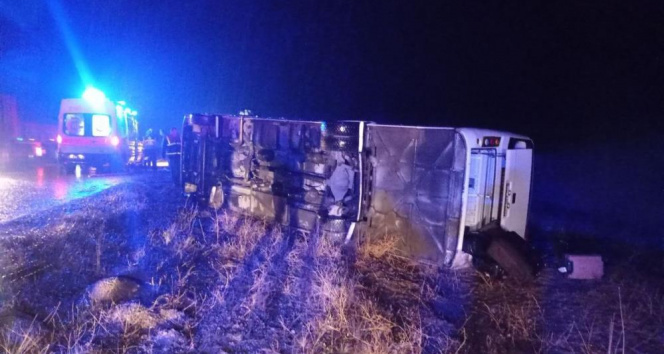 Sivasta otobüs kazası: 1 ölü, 25 yaralı