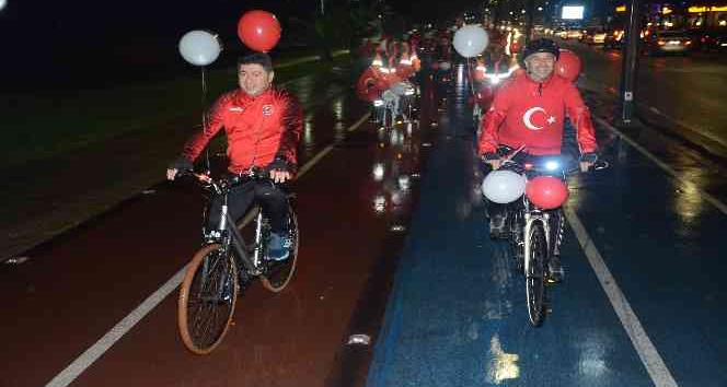 Ordu’da Cumhuriyet için yürüyüş ve bisikletli kortej