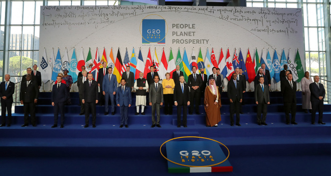Cumhurbaşkanı Erdoğan, G20 Liderler Zirvesinde aile fotoğrafı çekimine katıldı