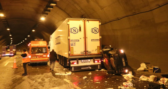 Adana-Ankara Otoyolunda müteselsil kaza: 4 yaralı