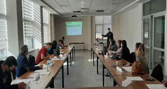 Polis memurlarına ilk yardım eğitimi