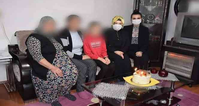 Kaymakamlıktan öksüz ve yetim çocuklara doğum günü sürprizi