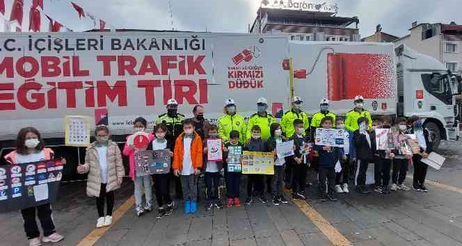 ’Mobil Trafik Eğitim Tırı’ Giresun’a geldi