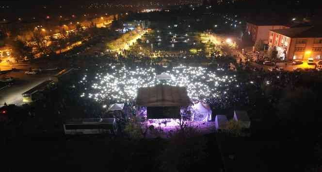 Tokat’ta gençlik şölenine öğrenciler yoğun ilgi gösterdi