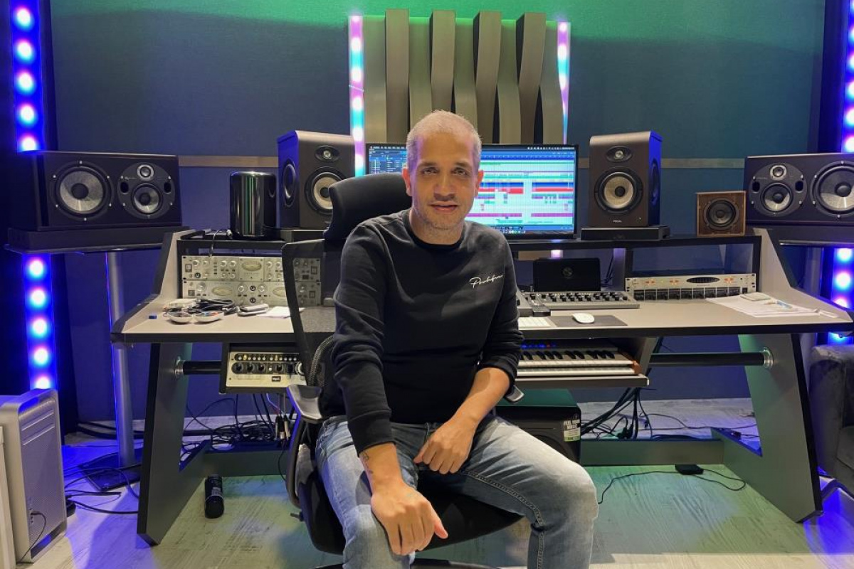 Bülent Ersoy’un Kıbrıs'ta 1 ay tutuklu kalan müzisyeni Coşkun Kıvılcım yaşadıklarını anlattı