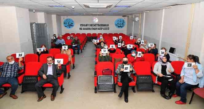 Osmaniye’de “İnternetin Bilinçli Kullanımı” semineri