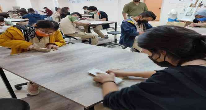 Mardin’de müzik aletleri yapım atölyesi açıldı