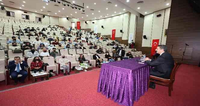 Tokat’ta kariyer fuarı açıldı