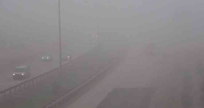 43 ilin geçiş güzergahında yoğun sis: Görüş mesafesi 40 metreye kadar düştü