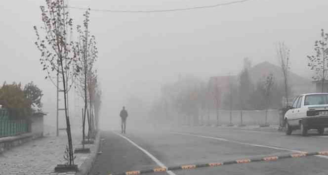 Çekerek’te sabah saatlerinde yoğun sis etkili oldu