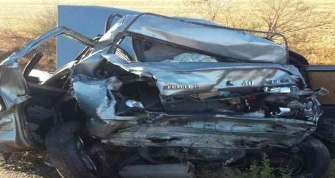 Kırşehir’de otomobil, kamyonetle çarpıştı: 2 ölü