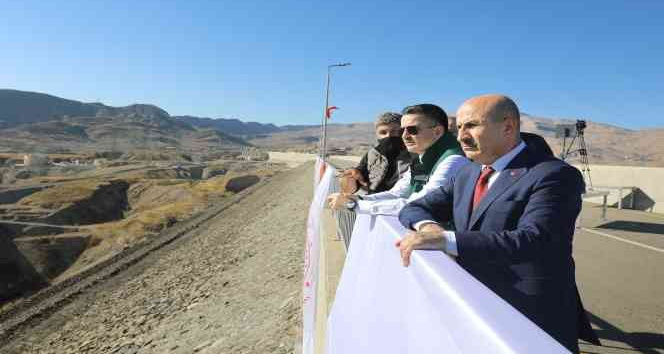 Tarım ve Orman Bakanı Pakdemirli, Ilısu Barajı’nda incelemelerde bulundu