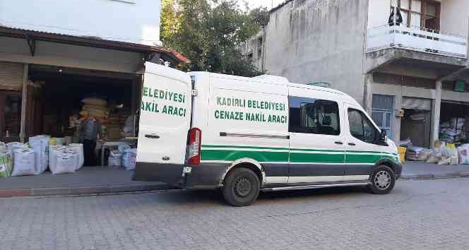 Gelen koku üzerine eve girilince yaşlı adamın cansız bedeni bulundu