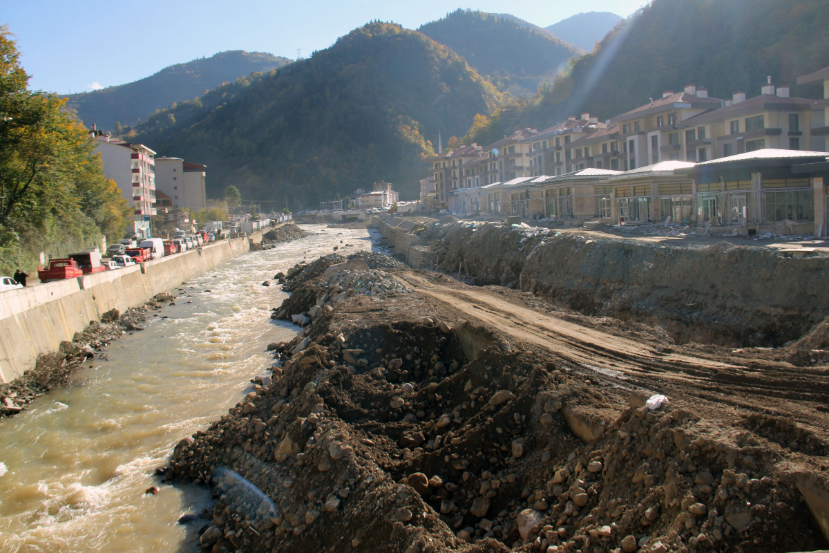 Giresun’un Dereli ilçesinde yapımı süren afet konutlarında sona yaklaşıldı