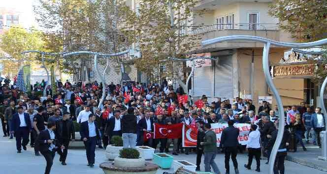 Şırnak’ta, İYİ Partili Türkkan’a yürüyüşle tepki gösterildi