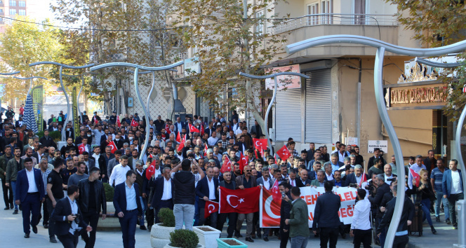Şırnakta, İYİ Partili Türkkana yürüyüşle tepki gösterildi