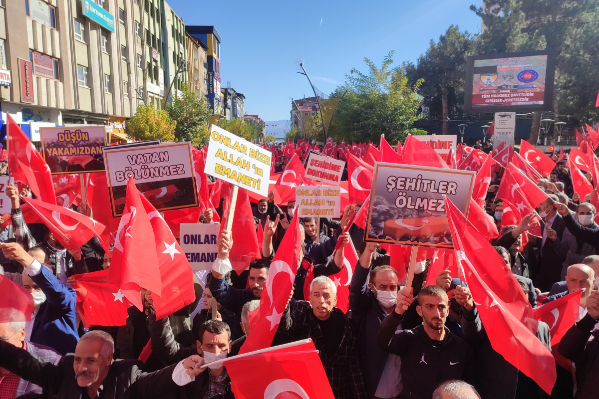 Bingöl’de şehide saygı, Lütfü Türkkan&#039;a tepki mitingi