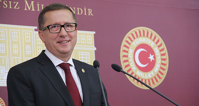 İYİ Partili Lütfü Türkkan Grup Başkanvekilliği görevinden istifa etti