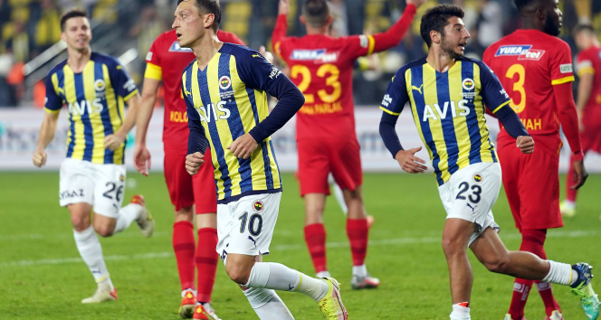 Fenerbahçe 1 puanı akıbet anda kurtardı