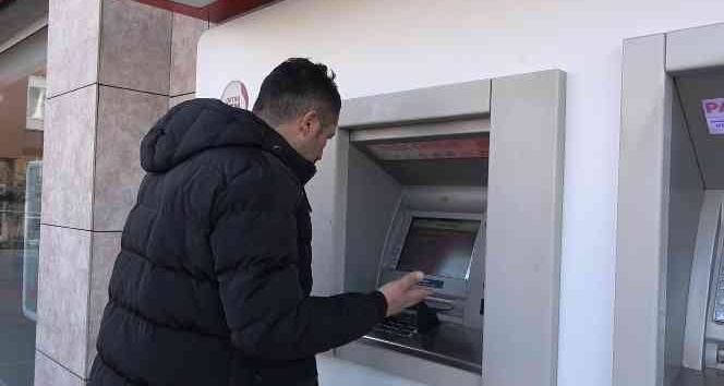 Hesabındaki parayı görünce şoke oldu: Tam 600 bin lira
