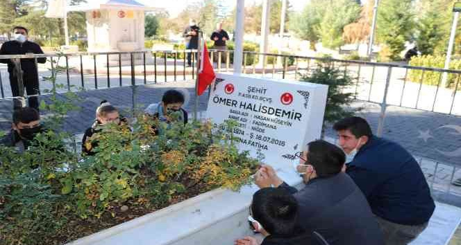 Kayserili özel öğrencilerden Ömer Halisdemir’e dua