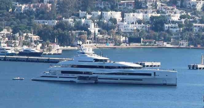 Bill Gates’in milyon dolarlık yatı Bodrum’dan ayrılmıyor