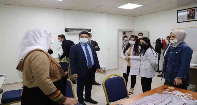 Kaymakam Mehmet Tunç,  ADEM kursiyerleriyle bir araya geldi