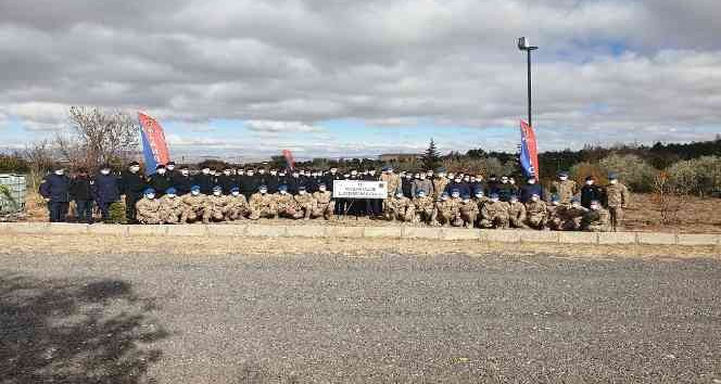 Jandarma personeli “Geleceğe Nefes” Projesi kapsamında bin 500 ağaç dikti