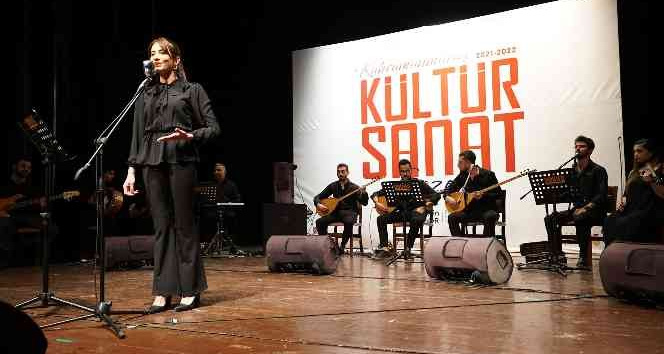 Bizden ezgiler kulakların pasını sildi