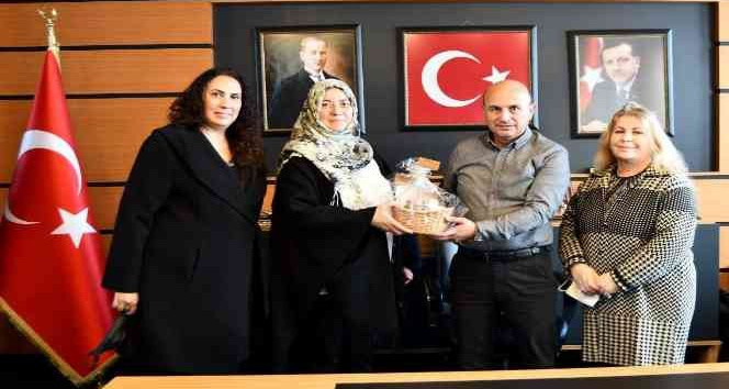 Oral: “Kadınlarımızın emekleri Altınova markasıyla büyüyecek”